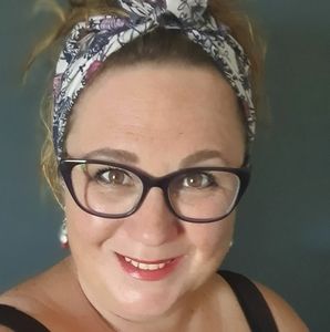 Meet your Posher, Jade